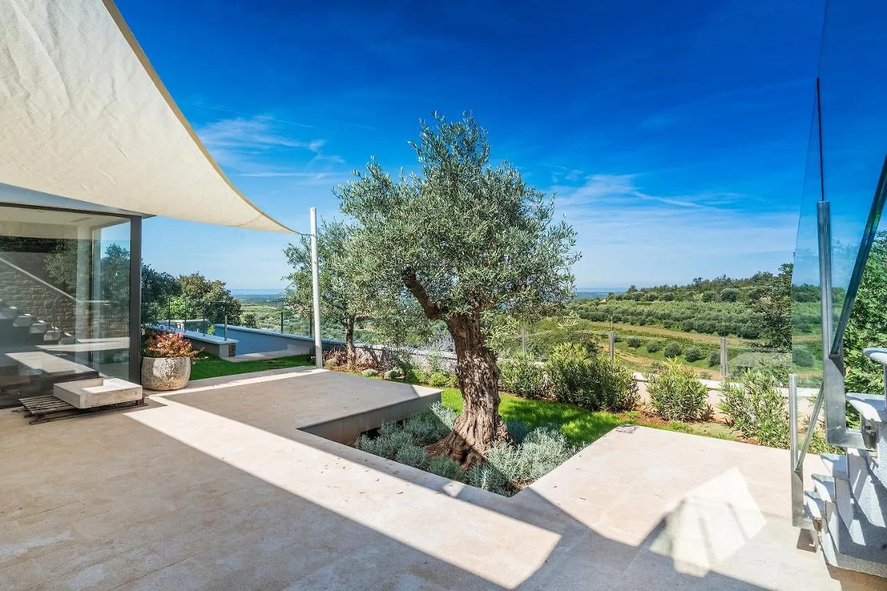 Monte Vila Momjan Villa
