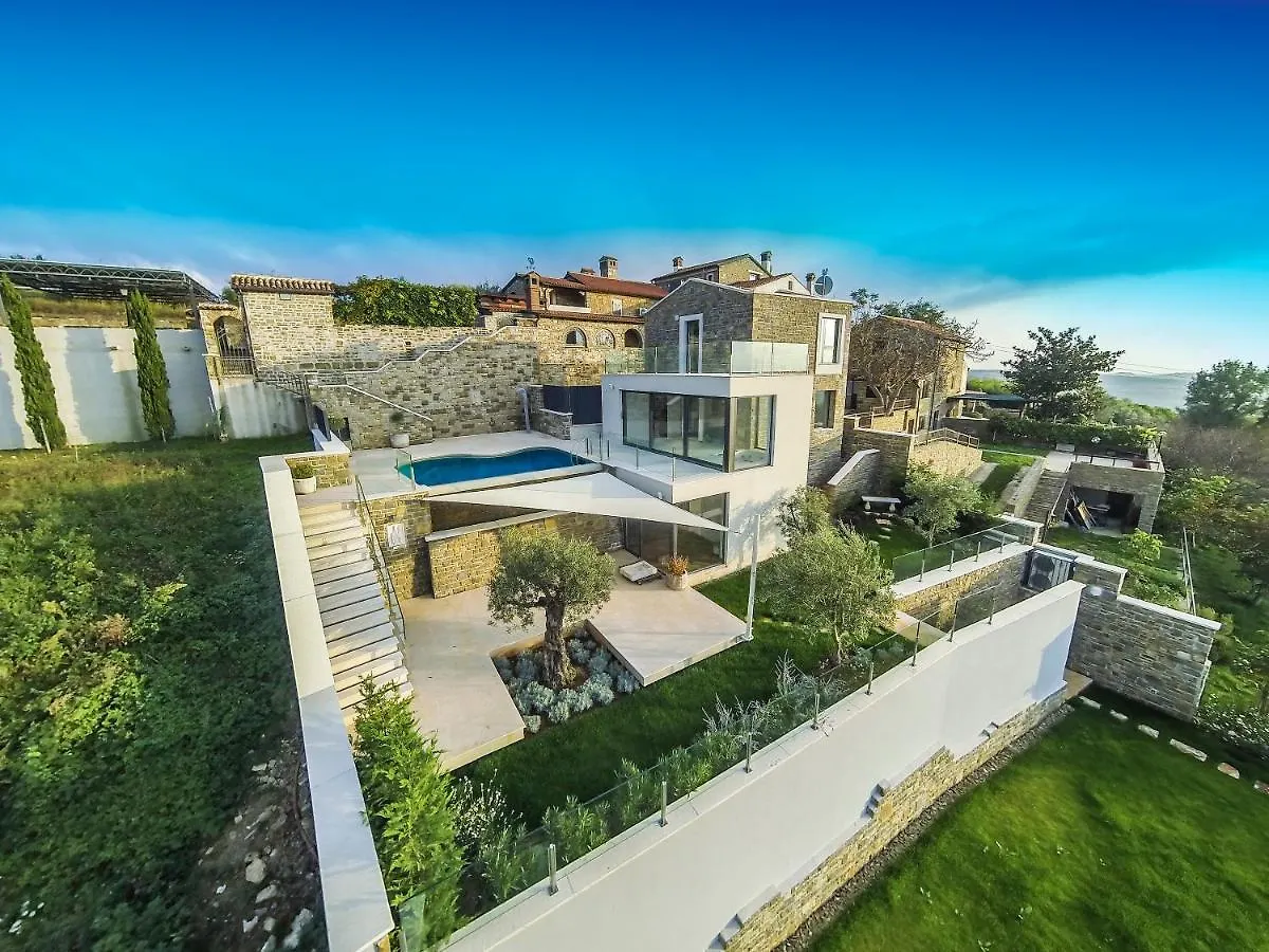 Villa Monte Vila Momjan